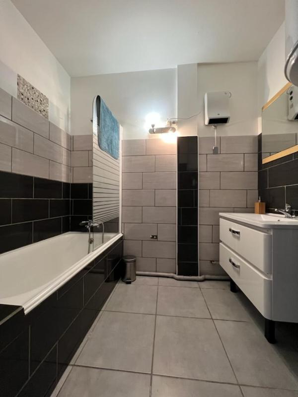 타르브 La Dolce Vita -T2 52M2- Dernier Etage- Terrasse-Parking-Wifi Fibre 아파트 외부 사진